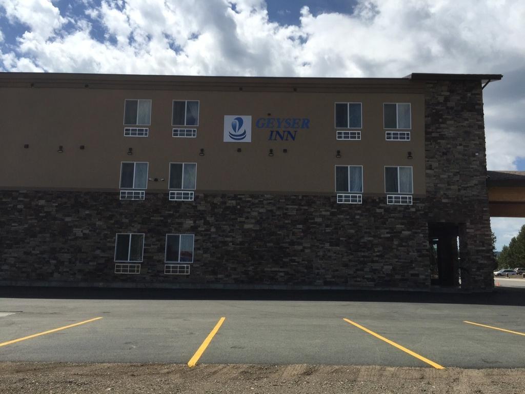 Geyser Inn West Yellowstone Buitenkant foto