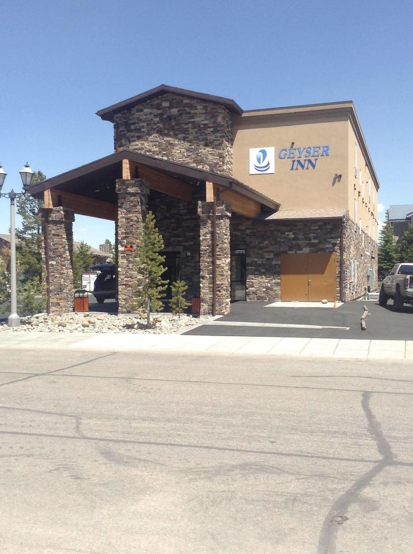 Geyser Inn West Yellowstone Buitenkant foto